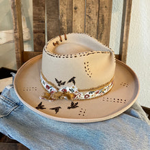 Load image into Gallery viewer, Birds with Custom Crown (Wool Scoop Brim) M/57cm