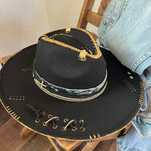 Black is the new Gold (Wide Brim)