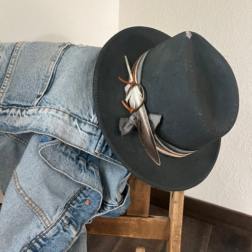 Brown Eyes Blue (Short Brim)