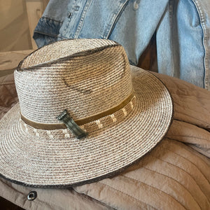 Lift my Hands (Straw Short Brim)