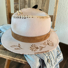 Load image into Gallery viewer, Cinch It Up (Gray Short Brim)