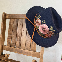 Load image into Gallery viewer, Navy Short Brim